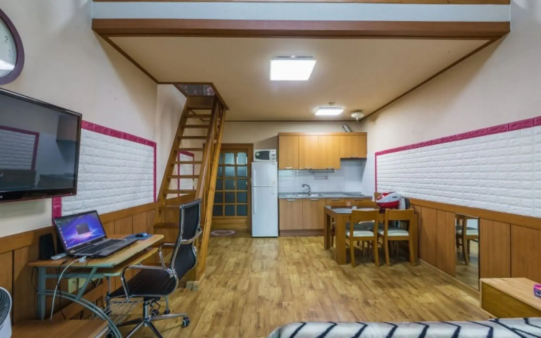 Uljin Blue Ara Pension