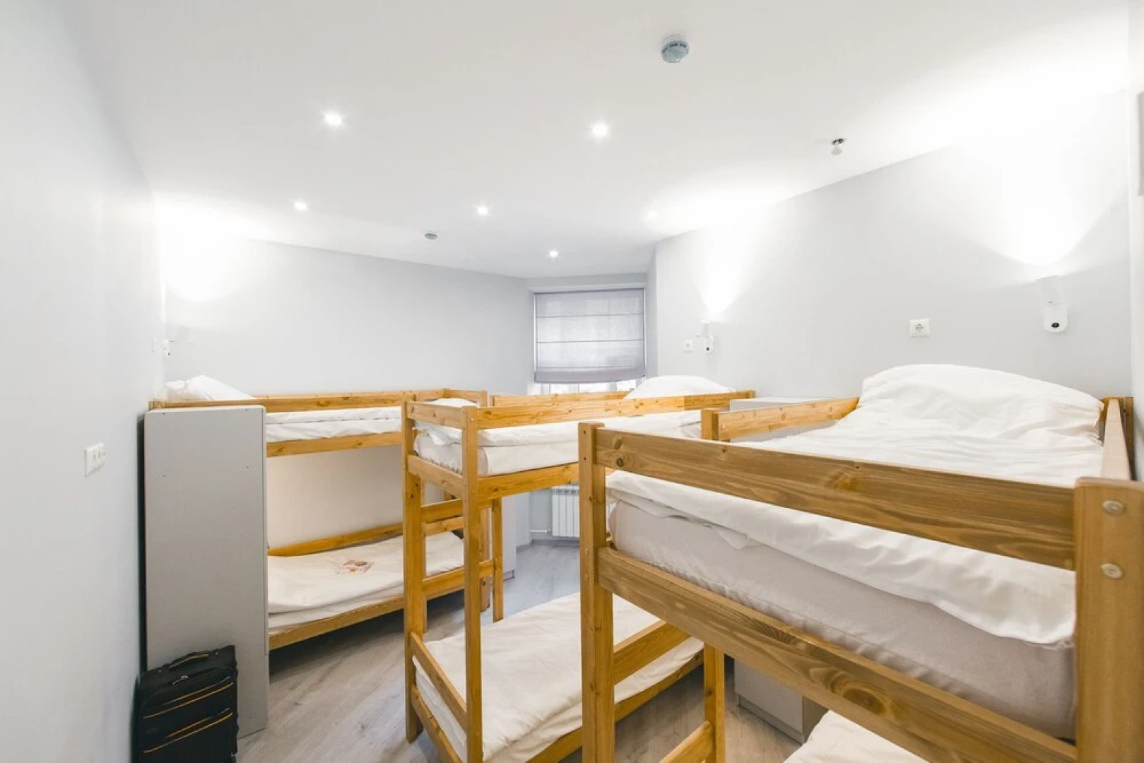 Safe Haven Nevsky 95 - Hostel