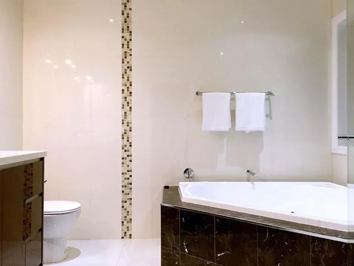 Rainbow's Bed And Breakfast