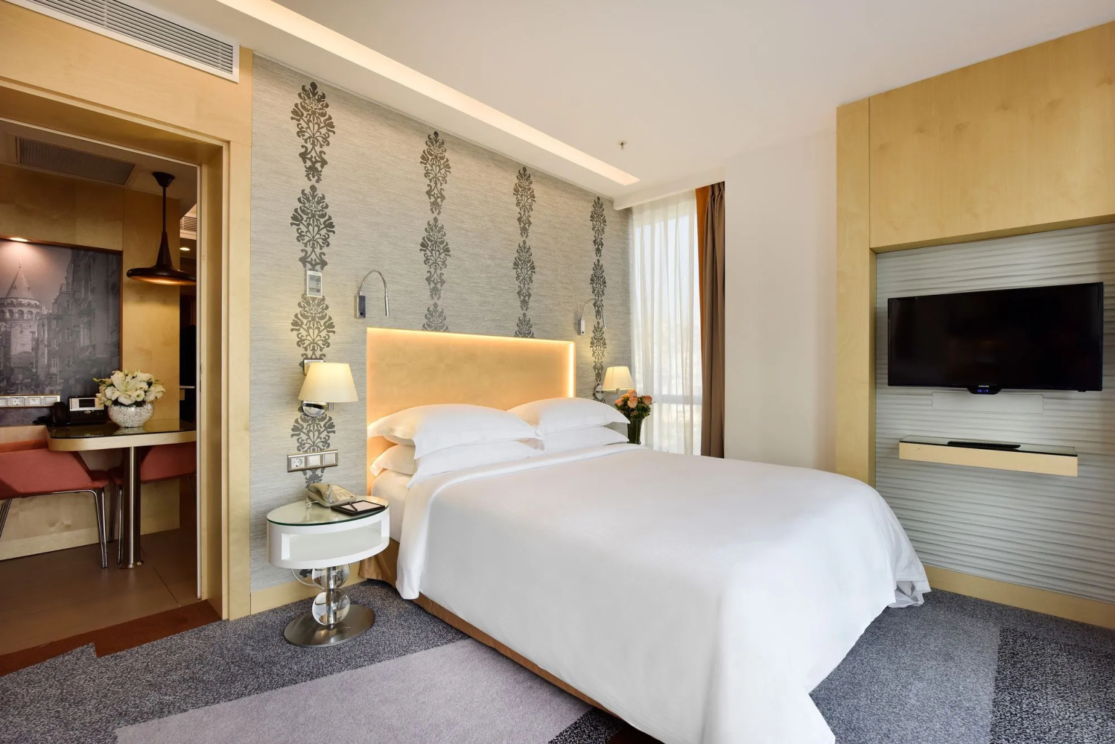 Tango Arjaan by Rotana Hotel