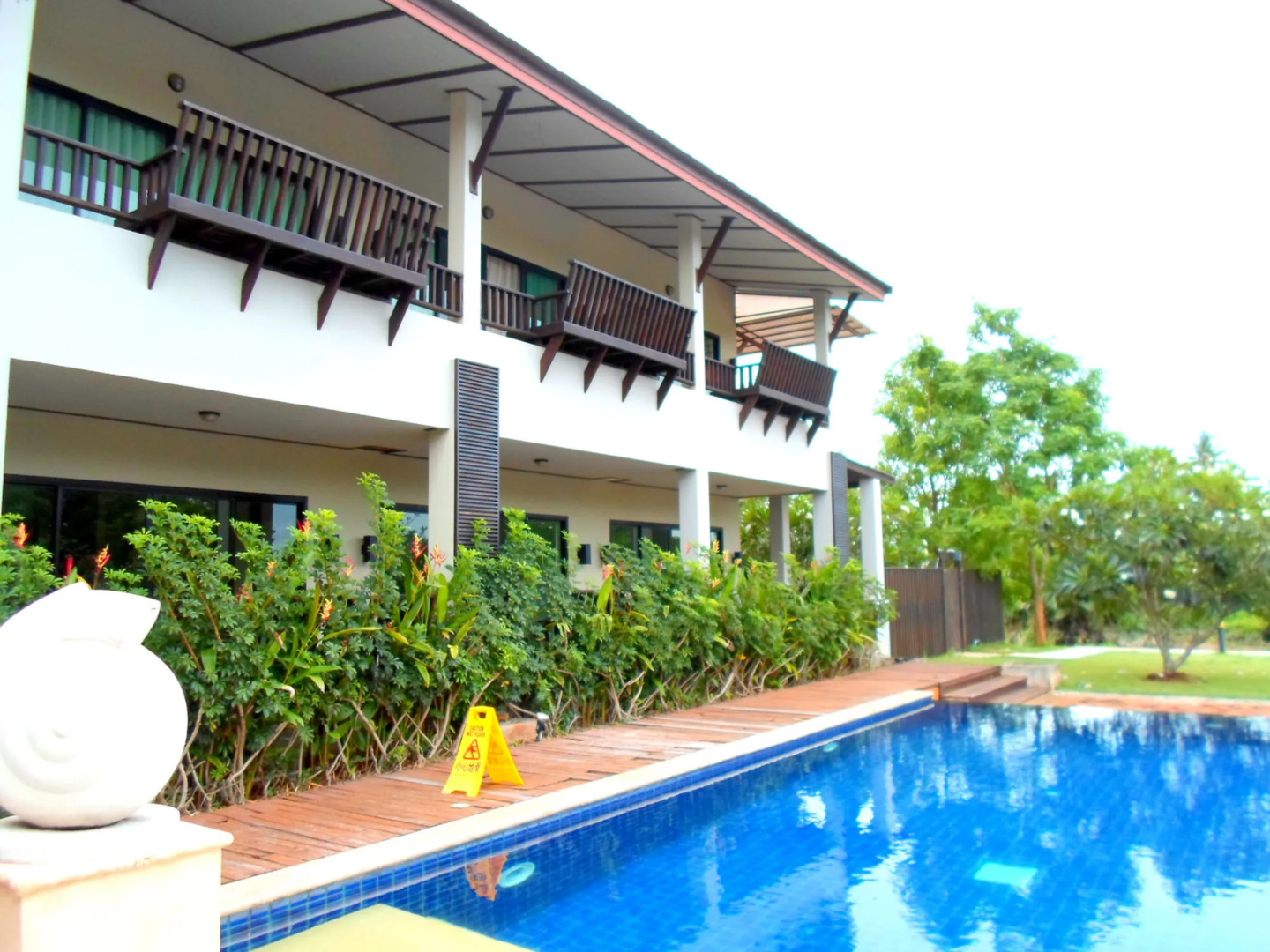 Naraya Riverside Resort