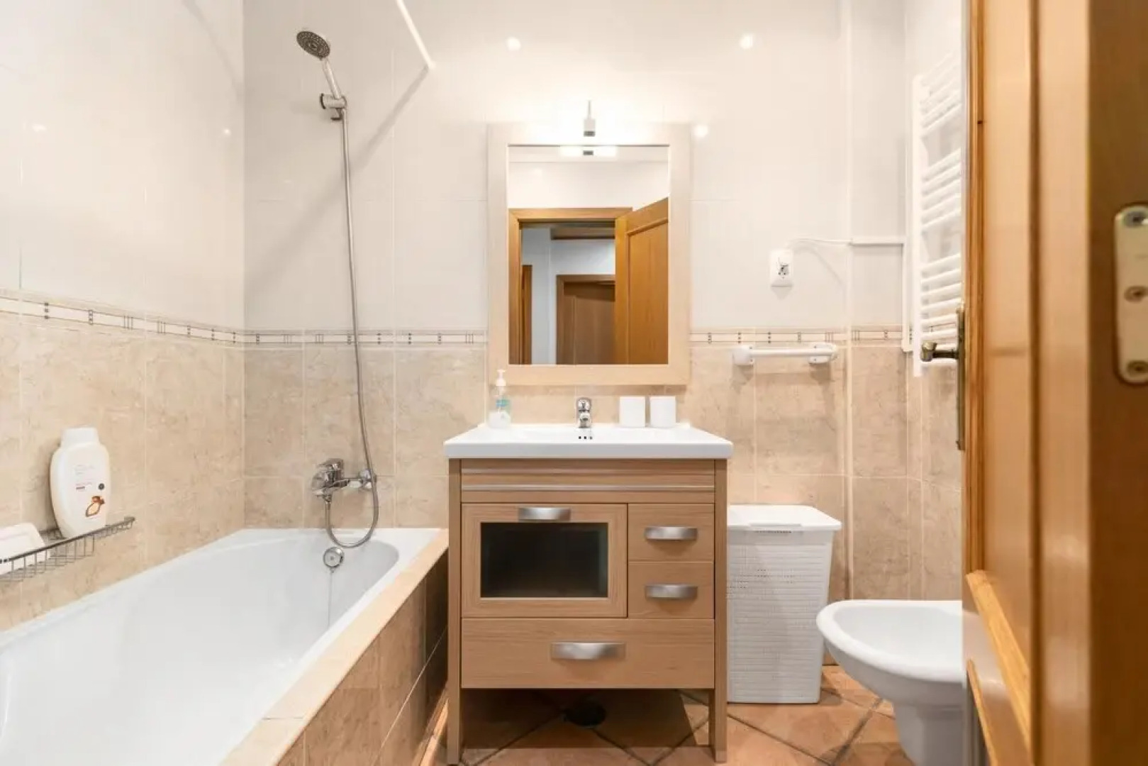 Two Bedroom Apartment in Fuseta by Ideal Homes