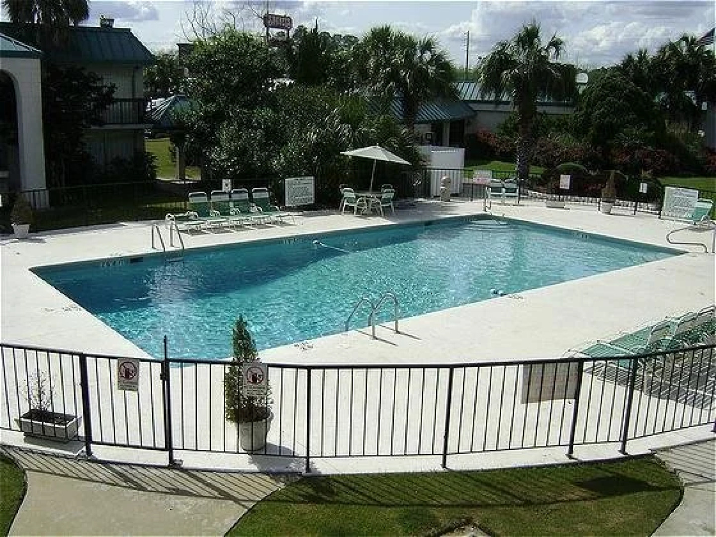 Holiday Inn Tifton-I-75 (Exit 62)