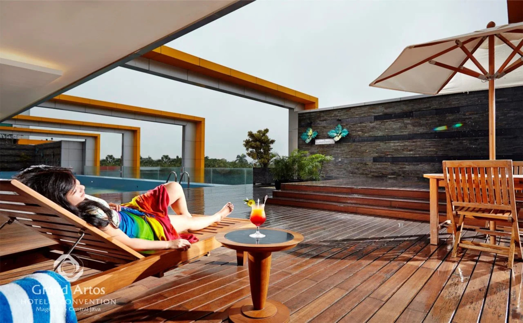 Grand Artos Aerowisata Hotel & Convention