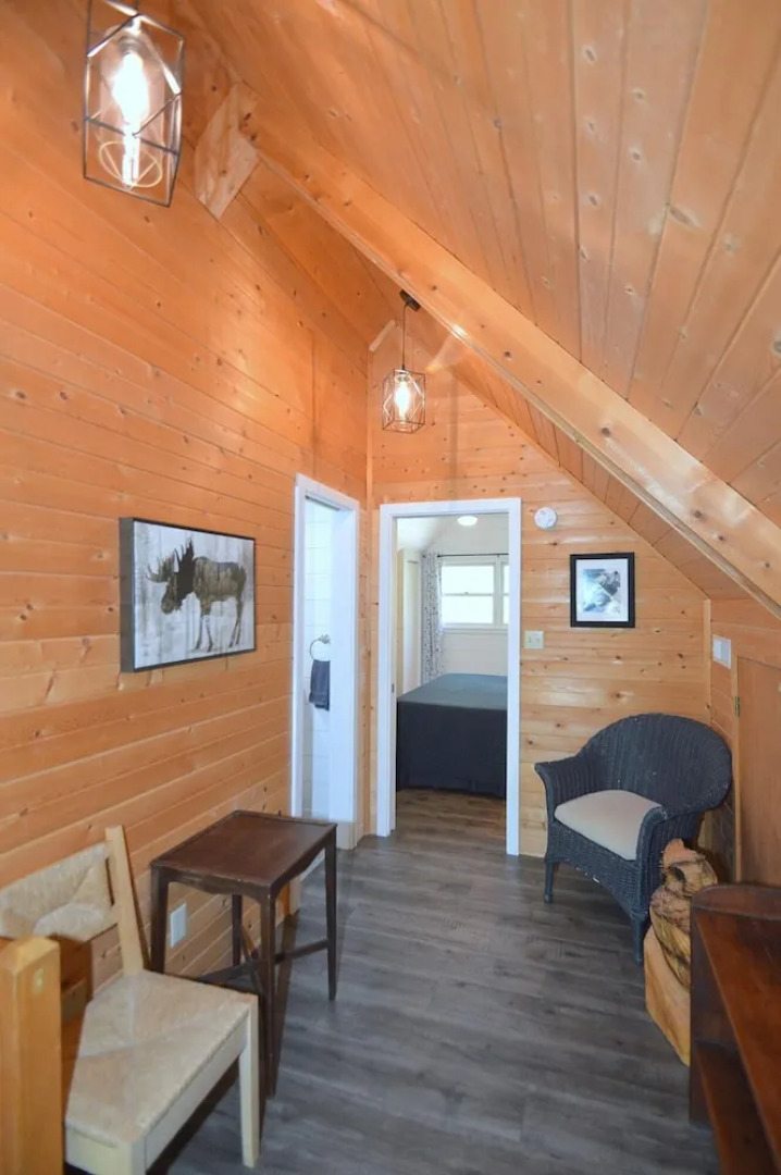 Rosies Creekside Retreat - 3 BR Escape!