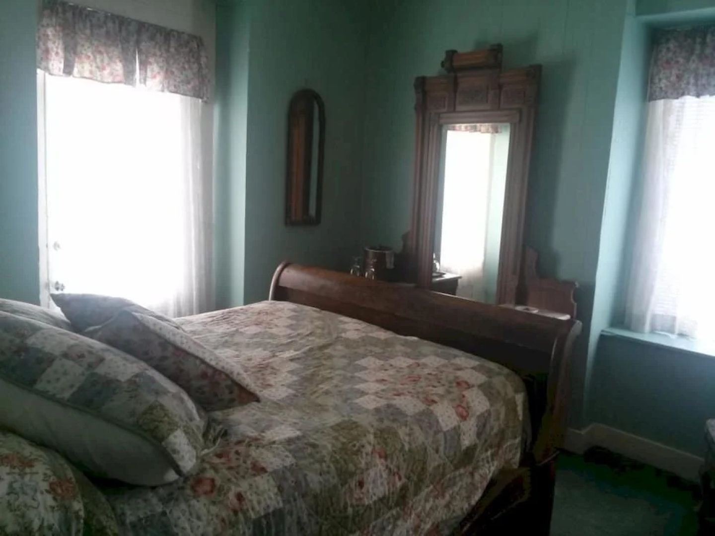 Gold Hill Hotel