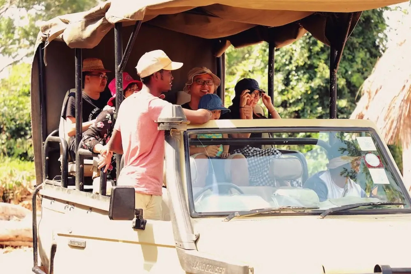 Selous Butembo Tented Lodge Lotus