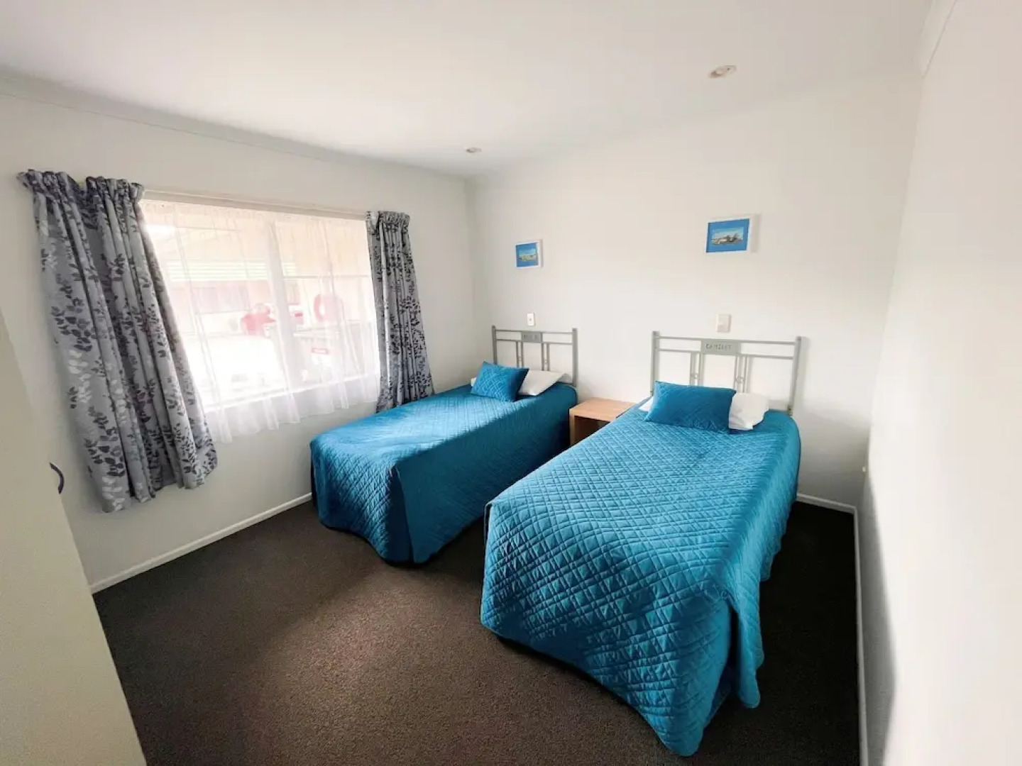 Camelot Motor Lodge 2004