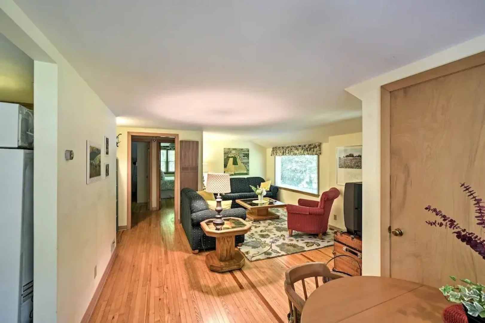 'the Carriage House:' Walk to Peninsula State Park