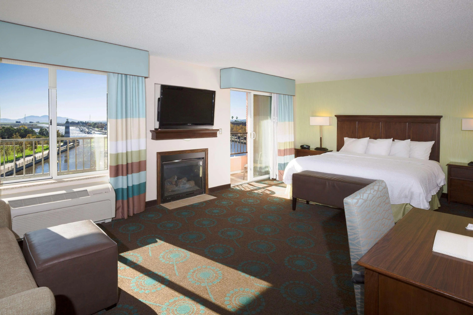 Hampton Inn & Suites Suisun City Waterfront