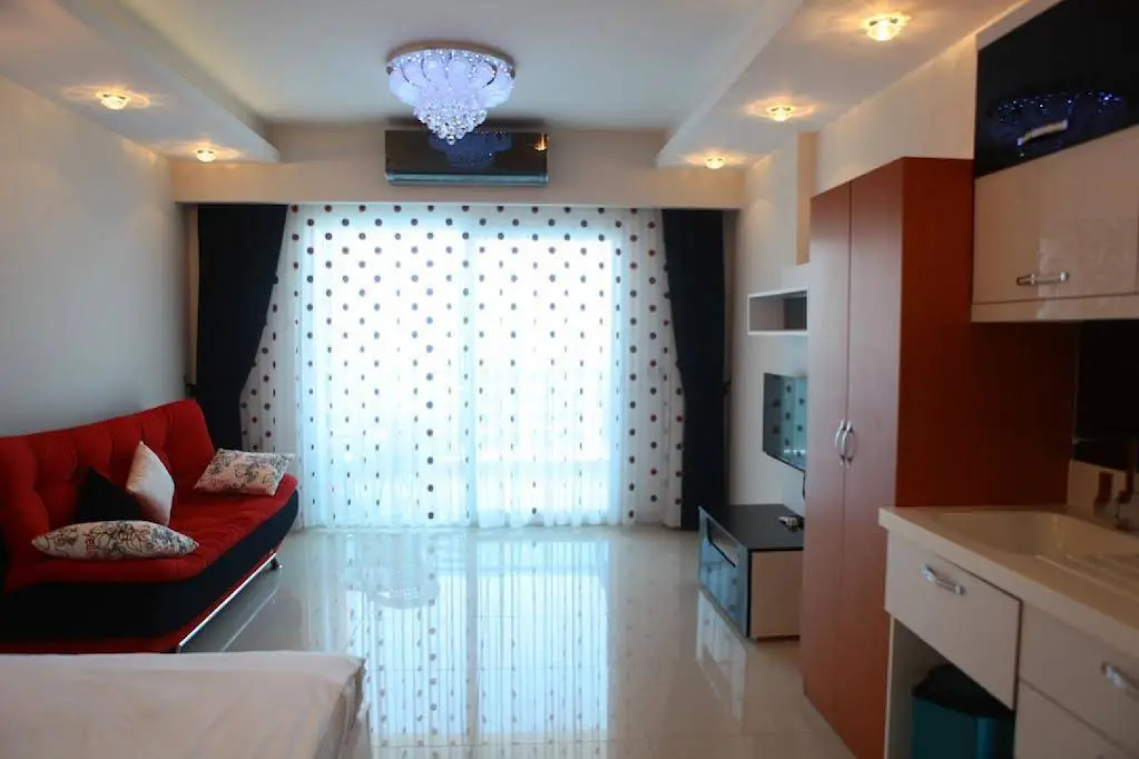 Azura Park Residence