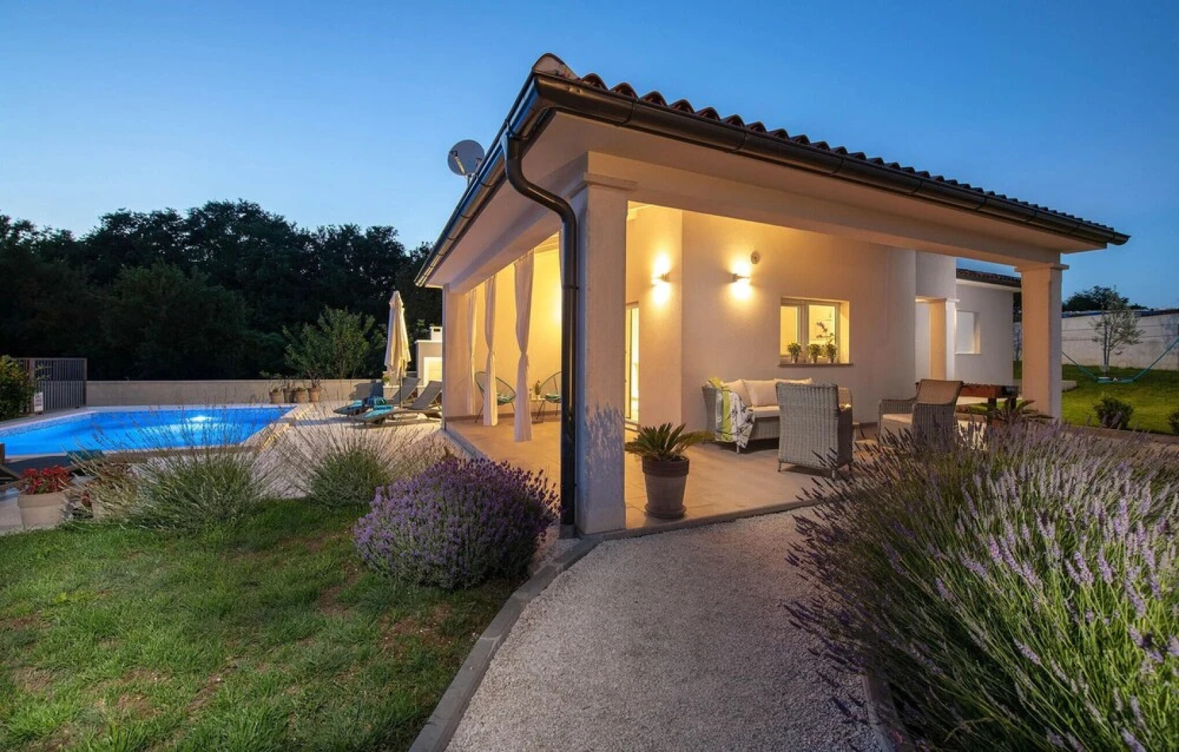 Beautiful Home in Cetinici With Wifi and 3 Bedrooms