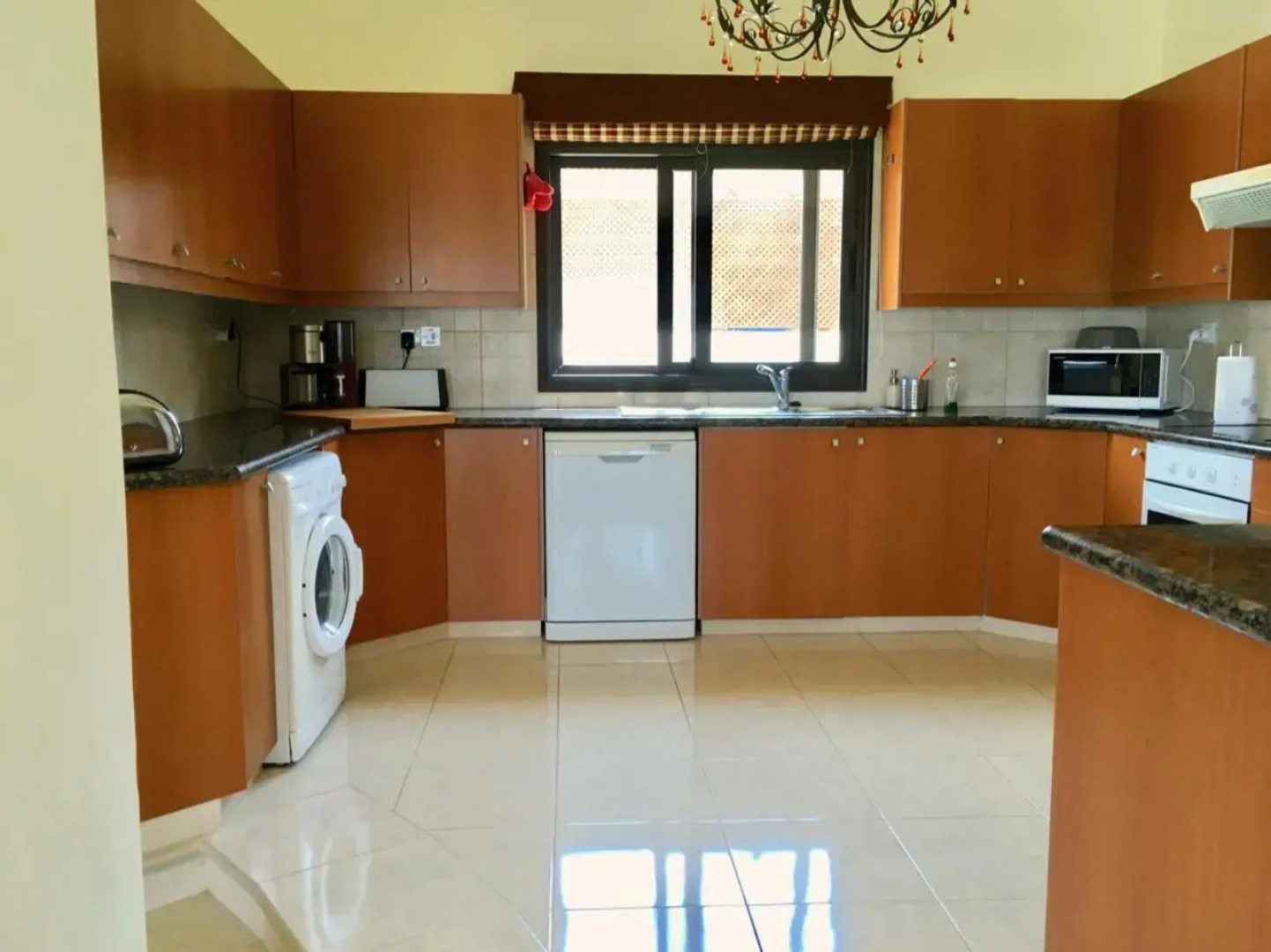 Villa Panorama - Stunning views in villa with hot tub, pool, garden