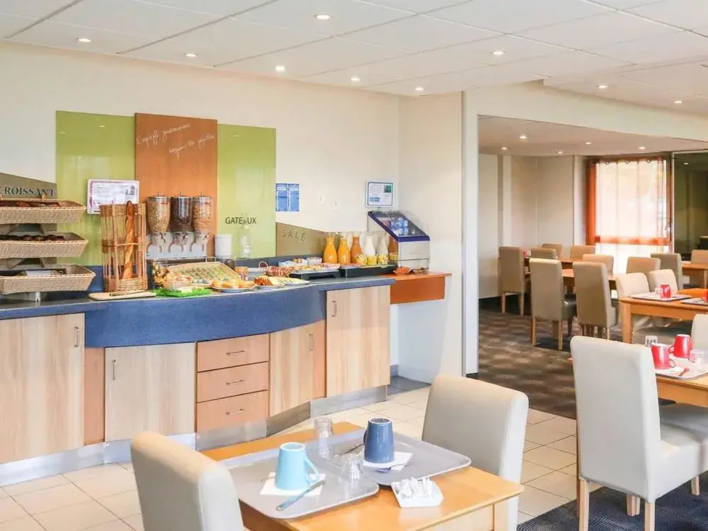 Express By Holiday Inn Hotel Hotel