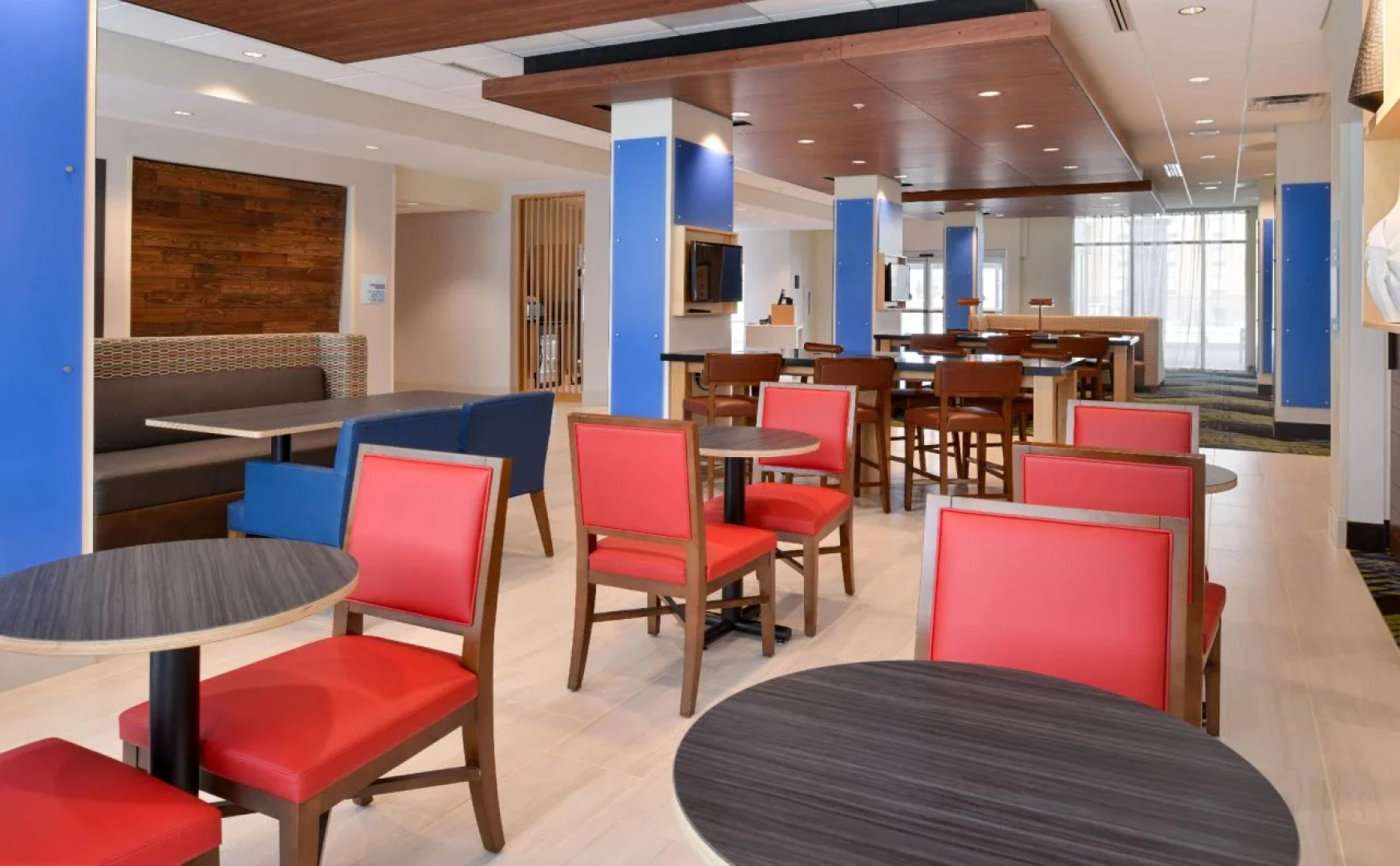 Holiday Inn Express & Suites Ottumwa by IHG