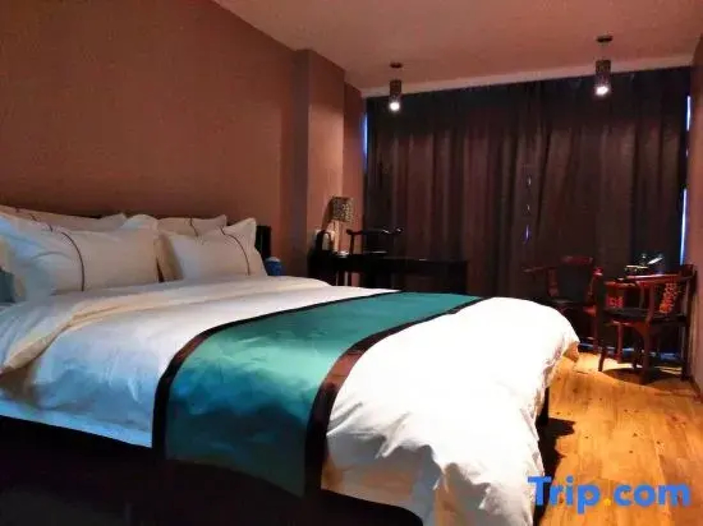 Yunpeng Sunshine Holiday Hotel