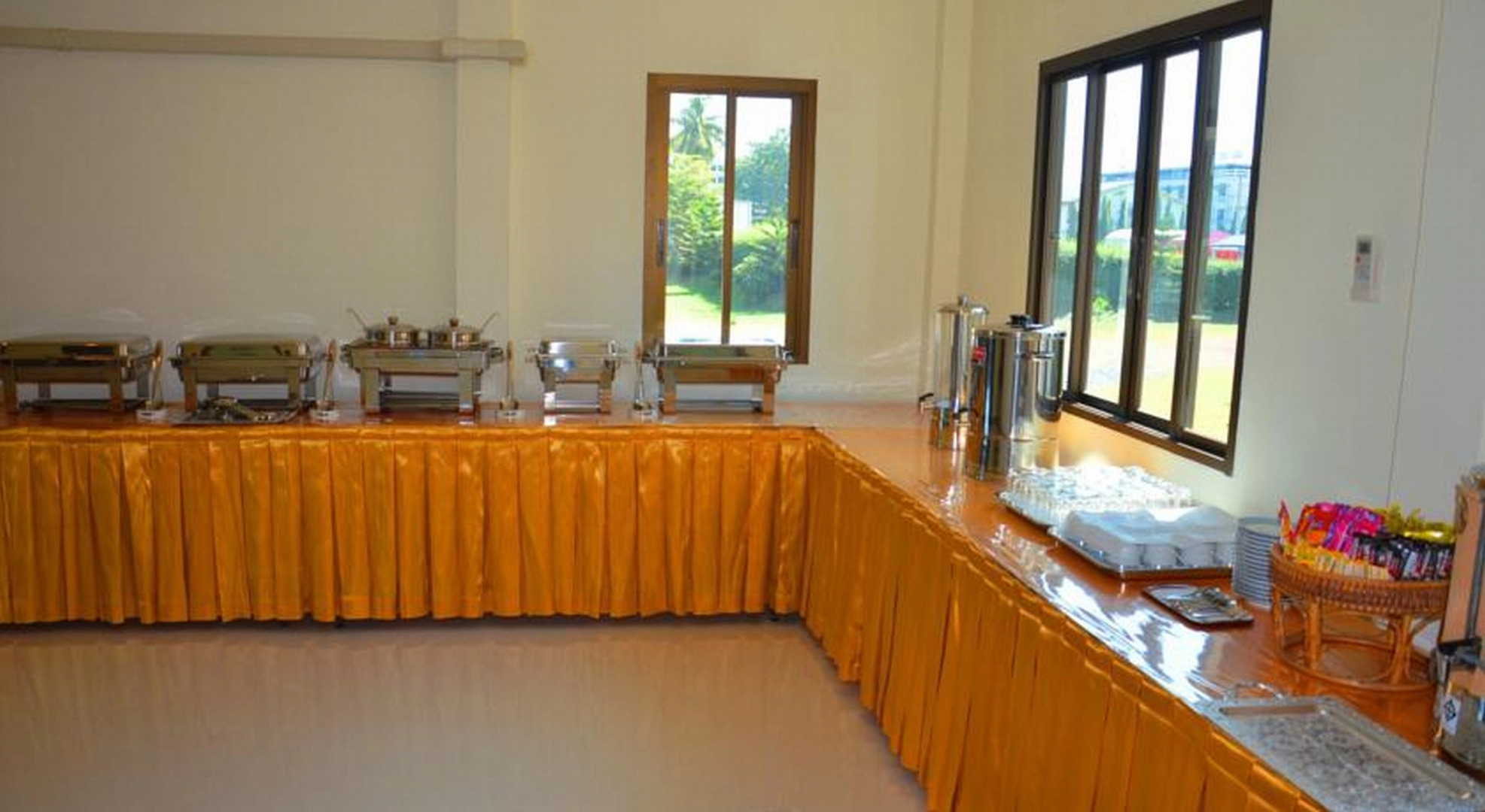 Silver Gold Garden Suvarnabhumi Airport Hotel