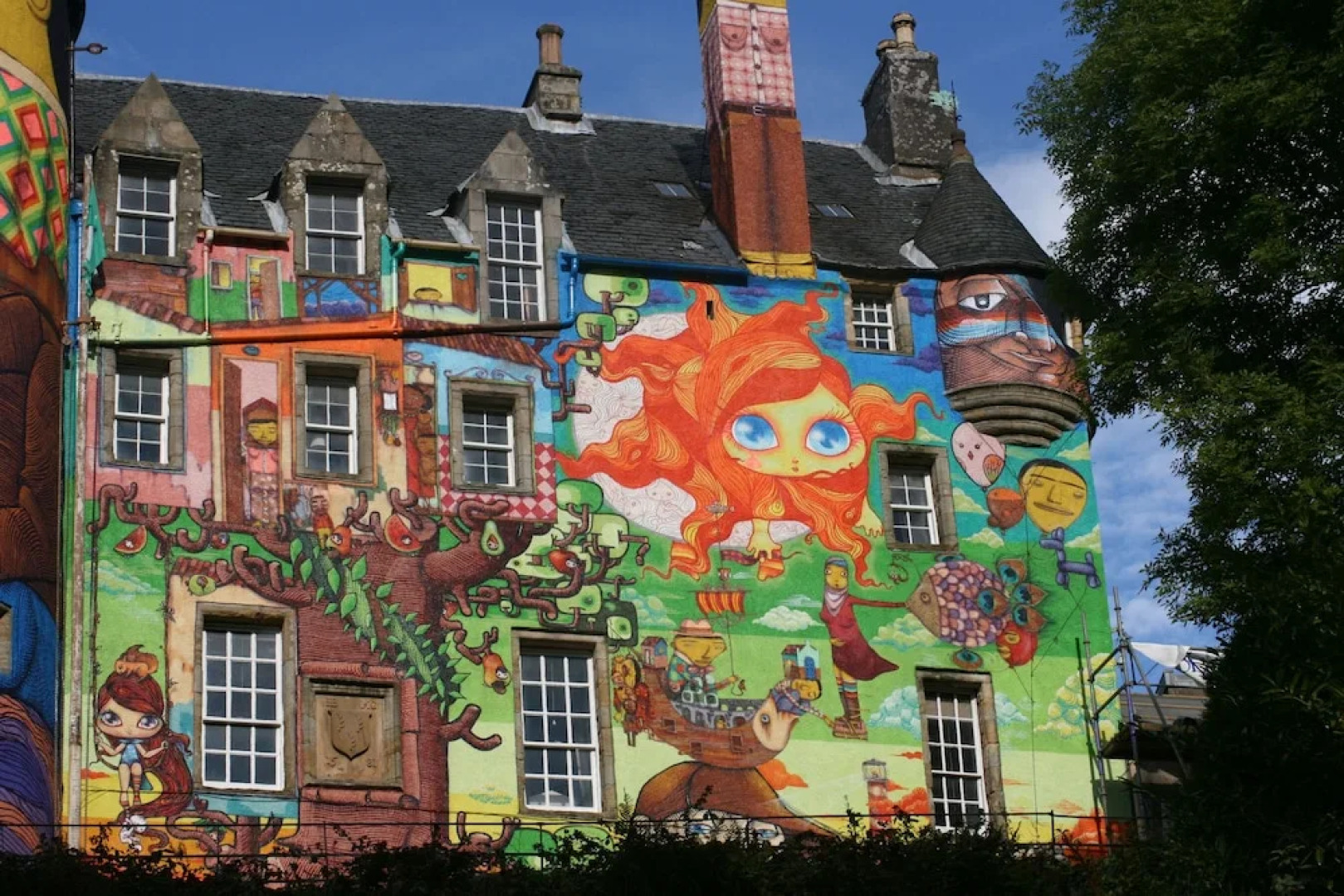 Charming Yurt in Kelburn Estate Near Largs