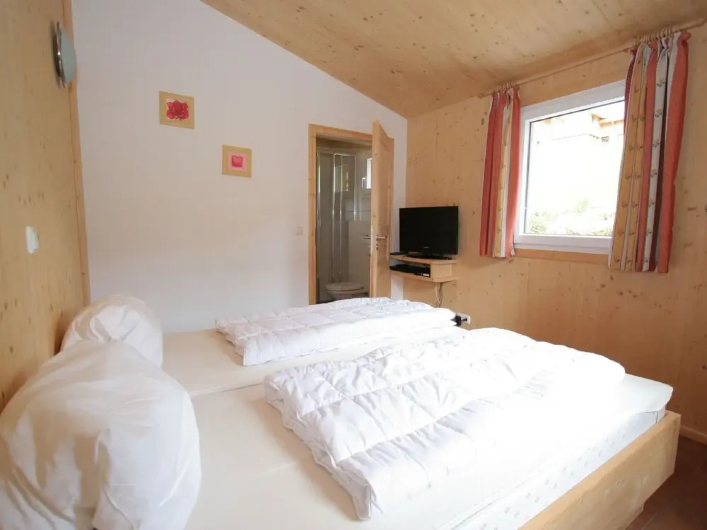 Splendid Chalet In Hohentauern With Whirlpool For 140