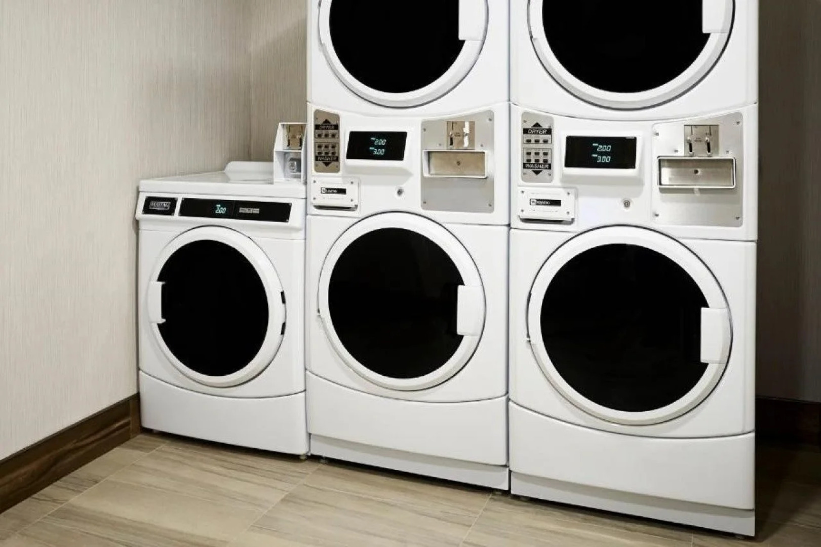 Holiday Inn Express Sarnia - Point Edward by IHG