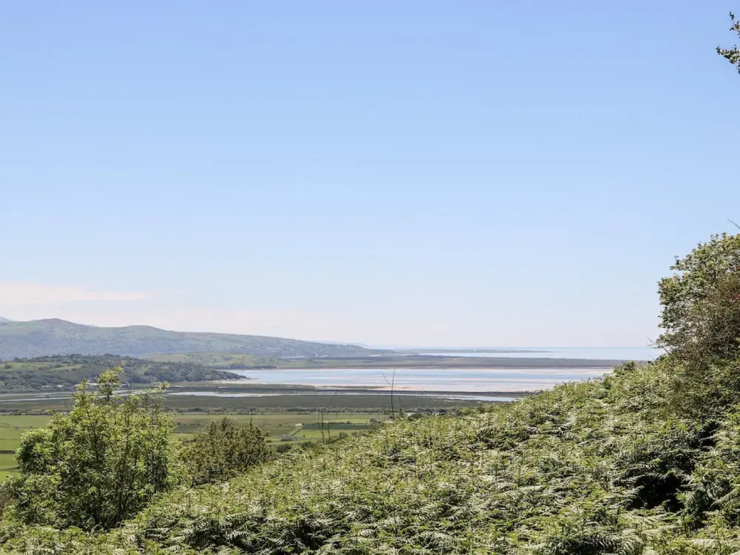 Yr Hen Ysgol, The Old School