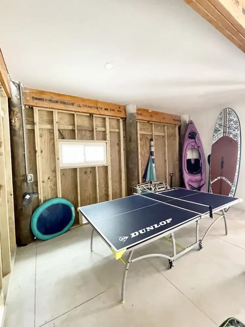 Island Escape 5 Bedroom Home by RedAwning