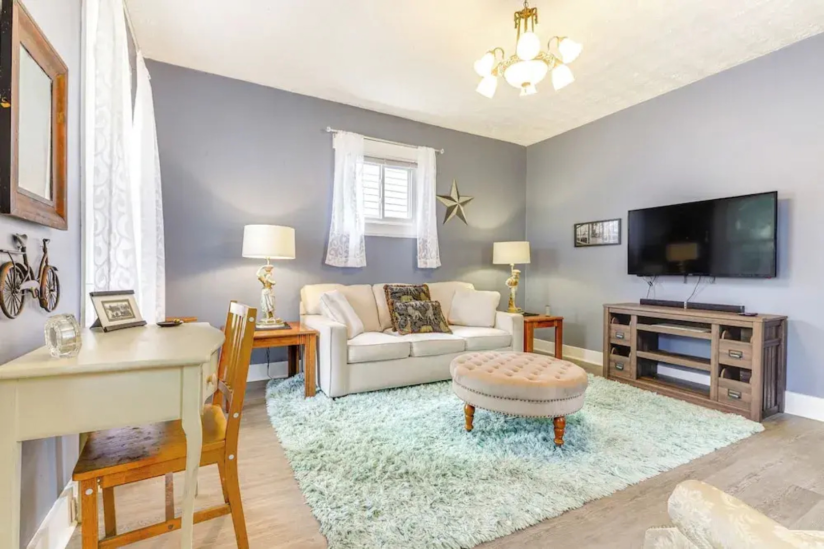 Dog-friendly Dayton Home: 1 Mi to Downtown!