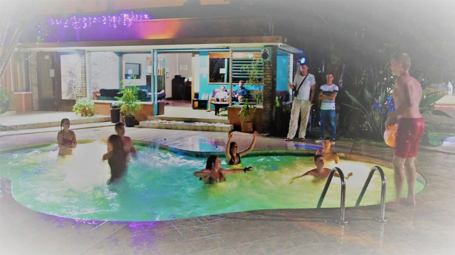 Costa Rica Backpackers - Hostel