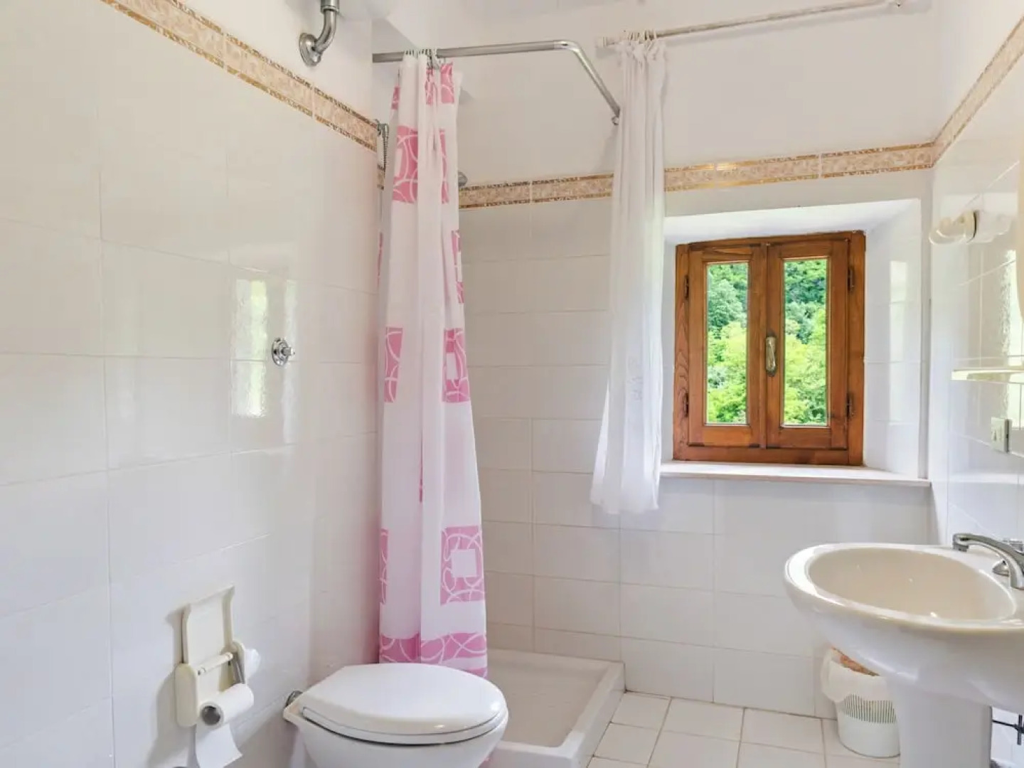 Apartment in Fosciandora With Pool