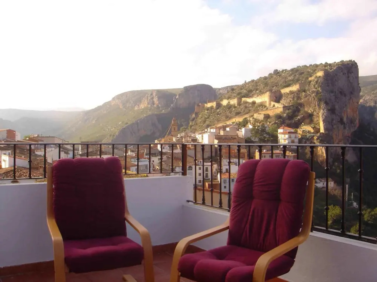 Apartamentos La Muela Chulilla