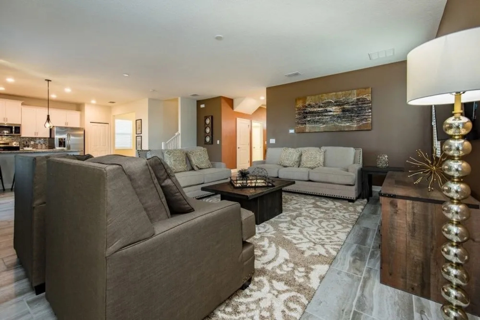 Amazing House! - Champions Gate - 1517MB