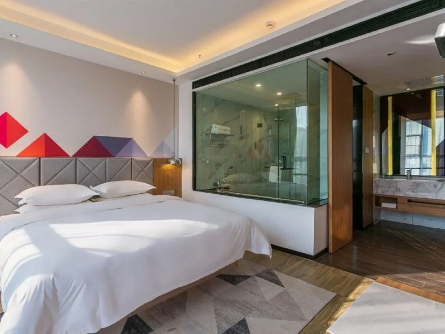 Borrman Hotel Hechi Bama