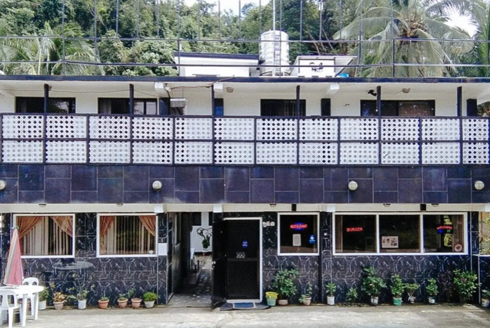 Western Highway Lodge