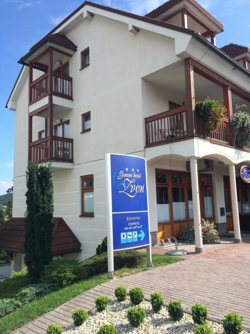 Garni Hotel Zvon