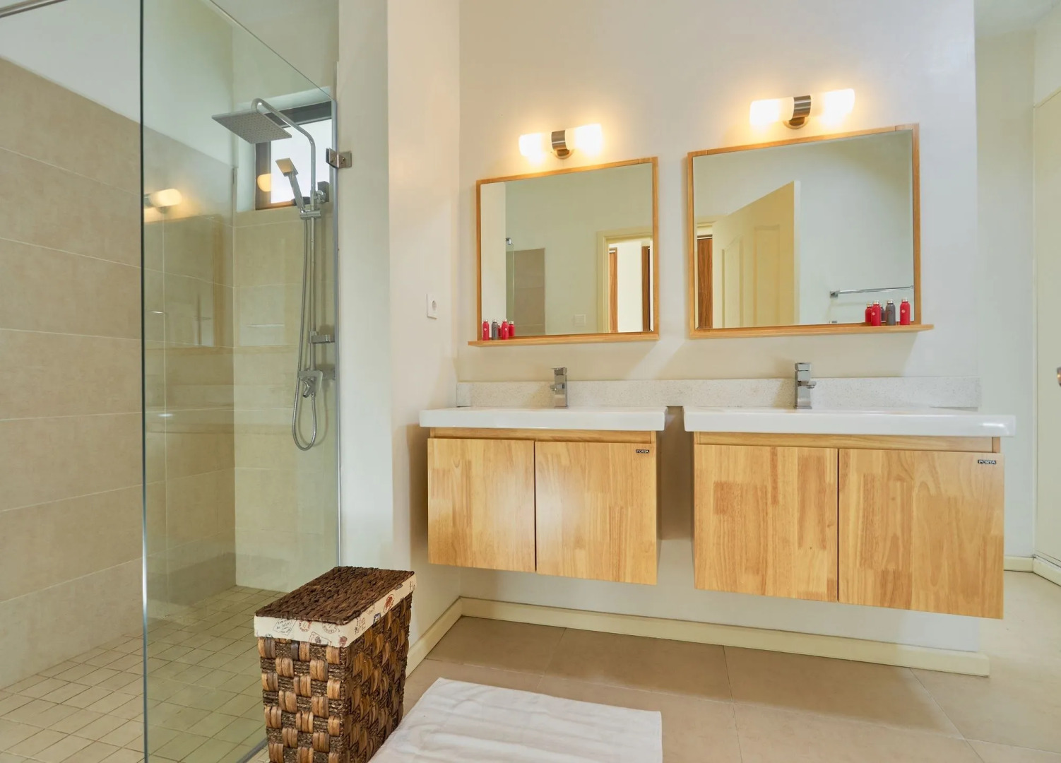 Liberty Drive Apartments and Penthouses