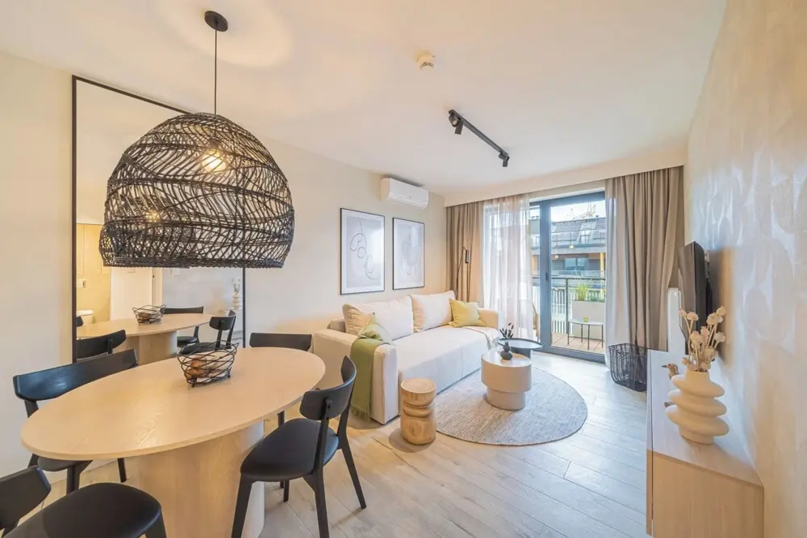 Deluxe Zen Apartment & Spa