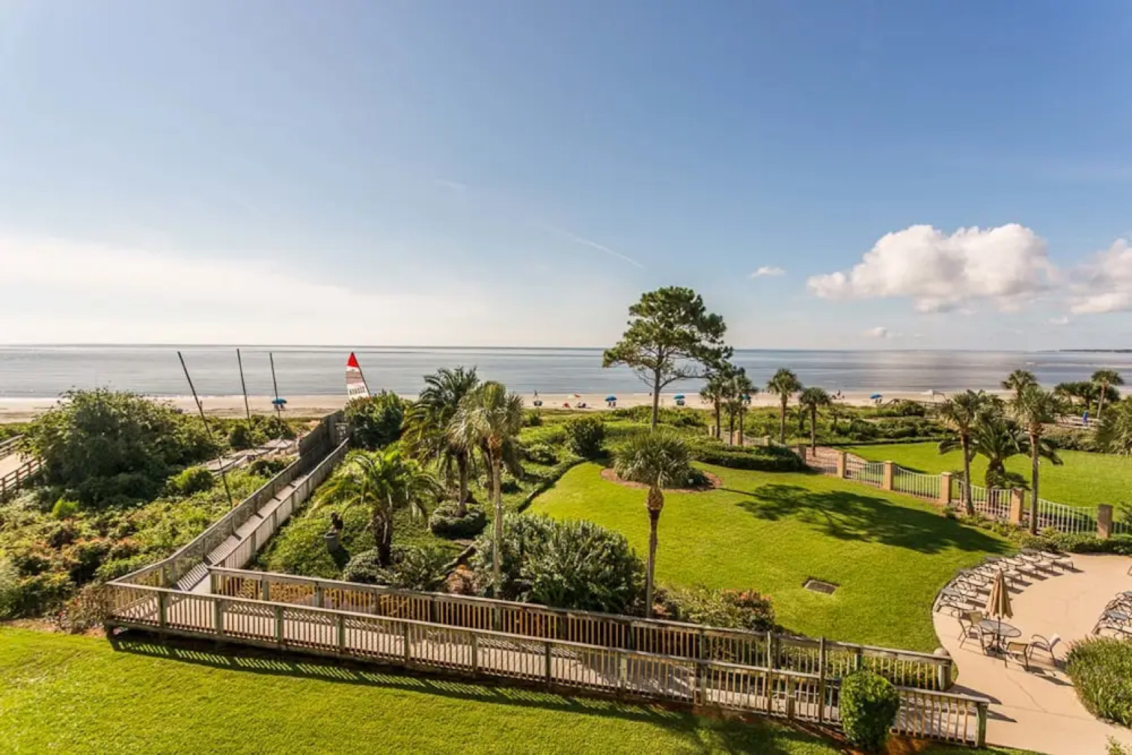 Hodnett Cooper's North Breakers