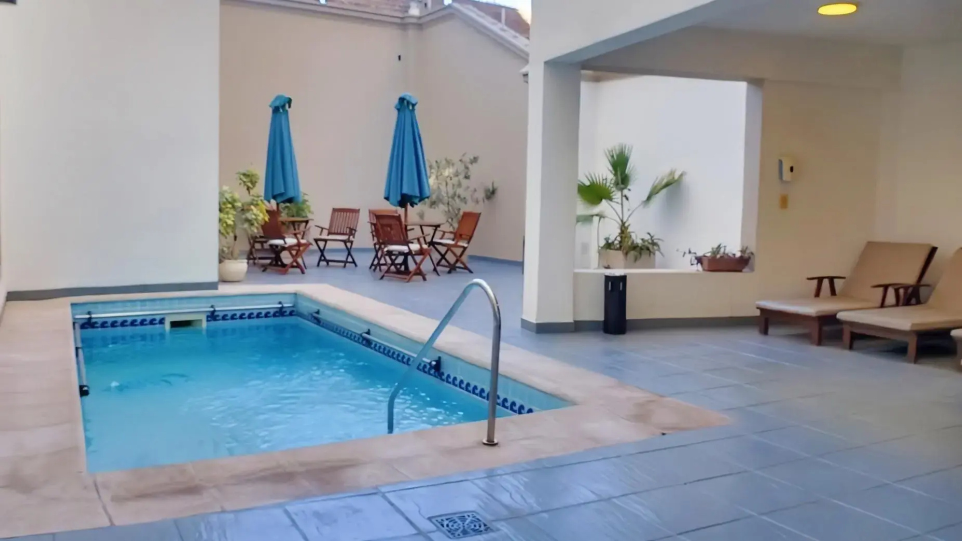 Condor Suites
