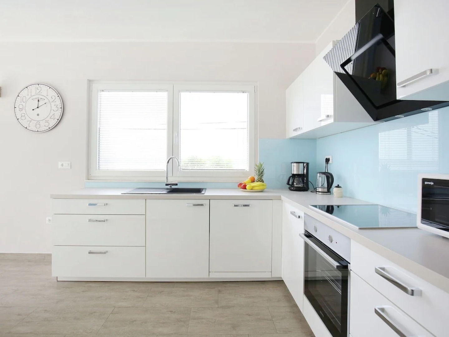 Inviting Holiday Home in Jasenice - Maslenica With Garden