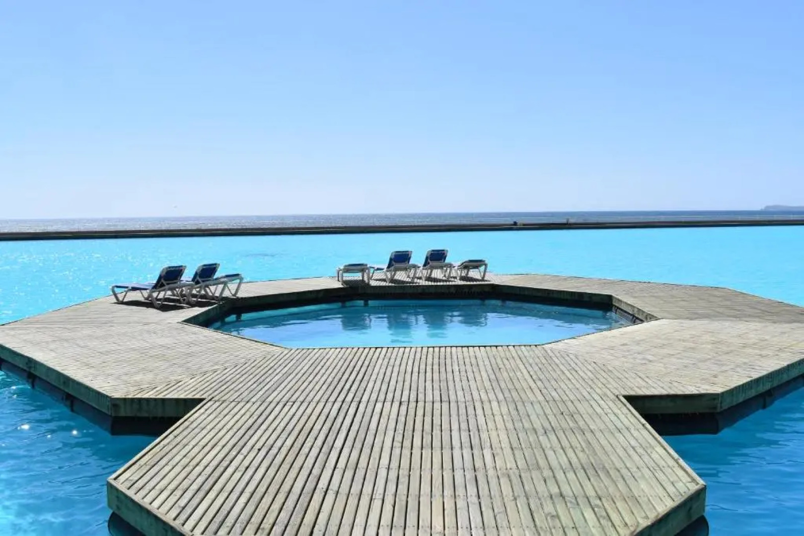 San Alfonso del Mar Goleta