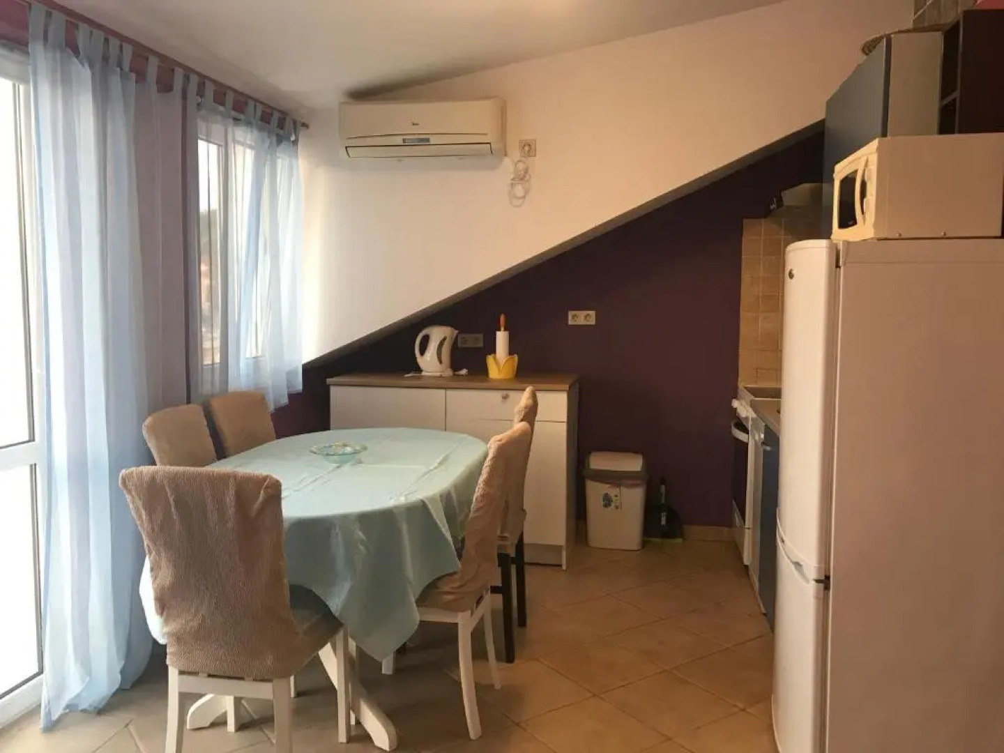 Divna Apartments and Rooms