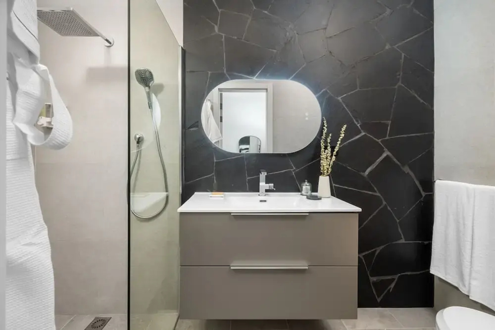 The Court Villa - 8 Bed 8 5 Bath