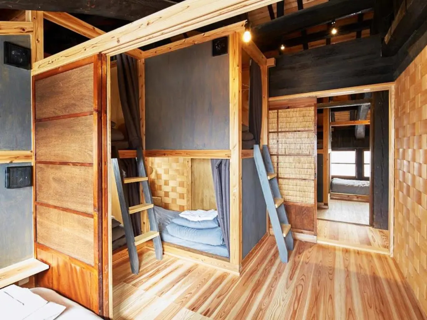 The hostel & Tatami bar UCHIKOBARE