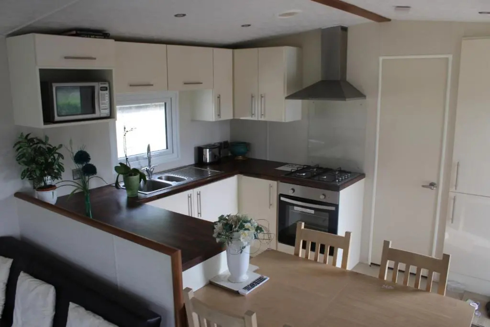 Marshlands Lakeside Nature Retreat