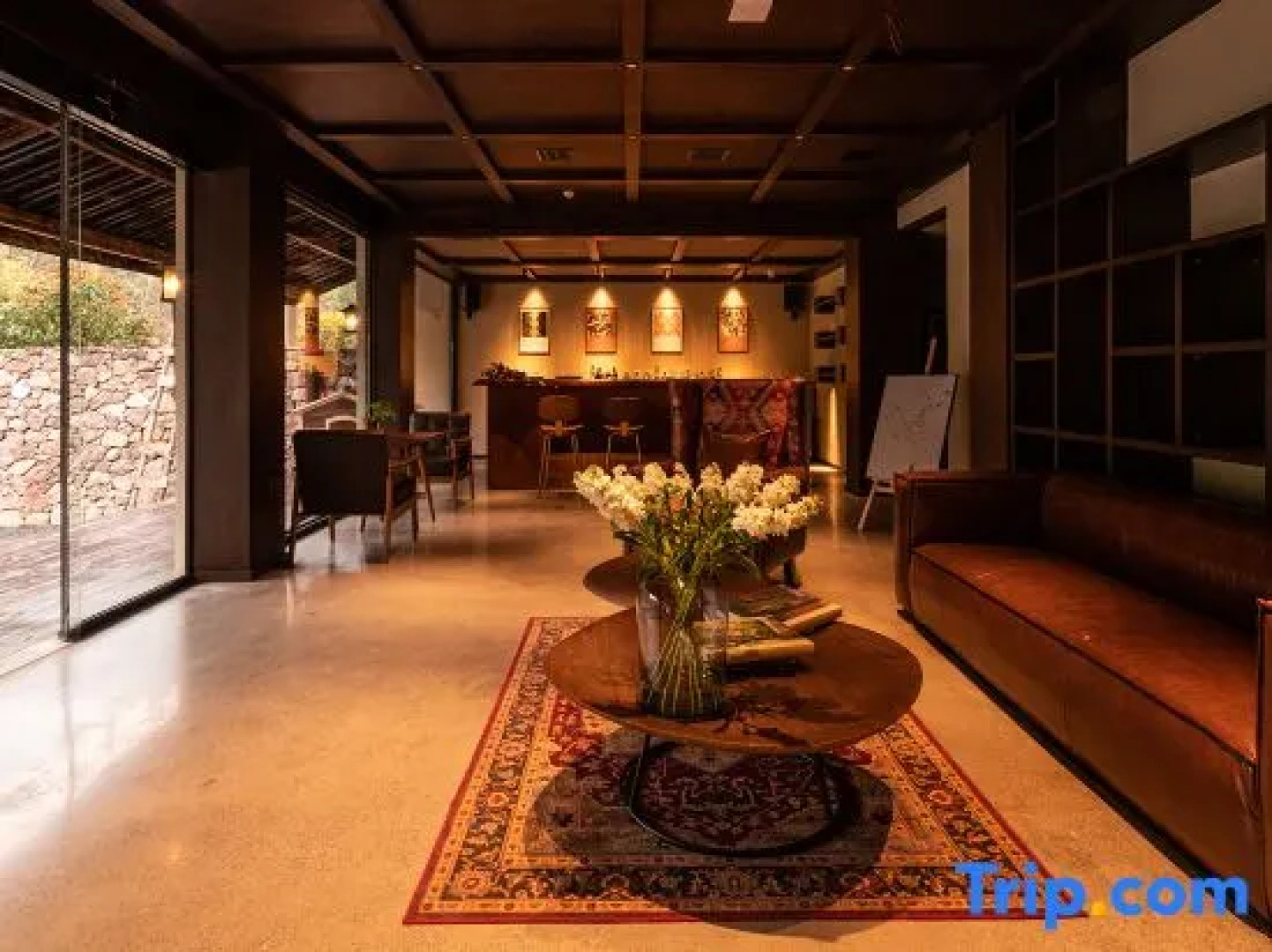 Yifangxi Hot Spring Hotel (Xianahei Branch, Wanfenglin Scenic Area)