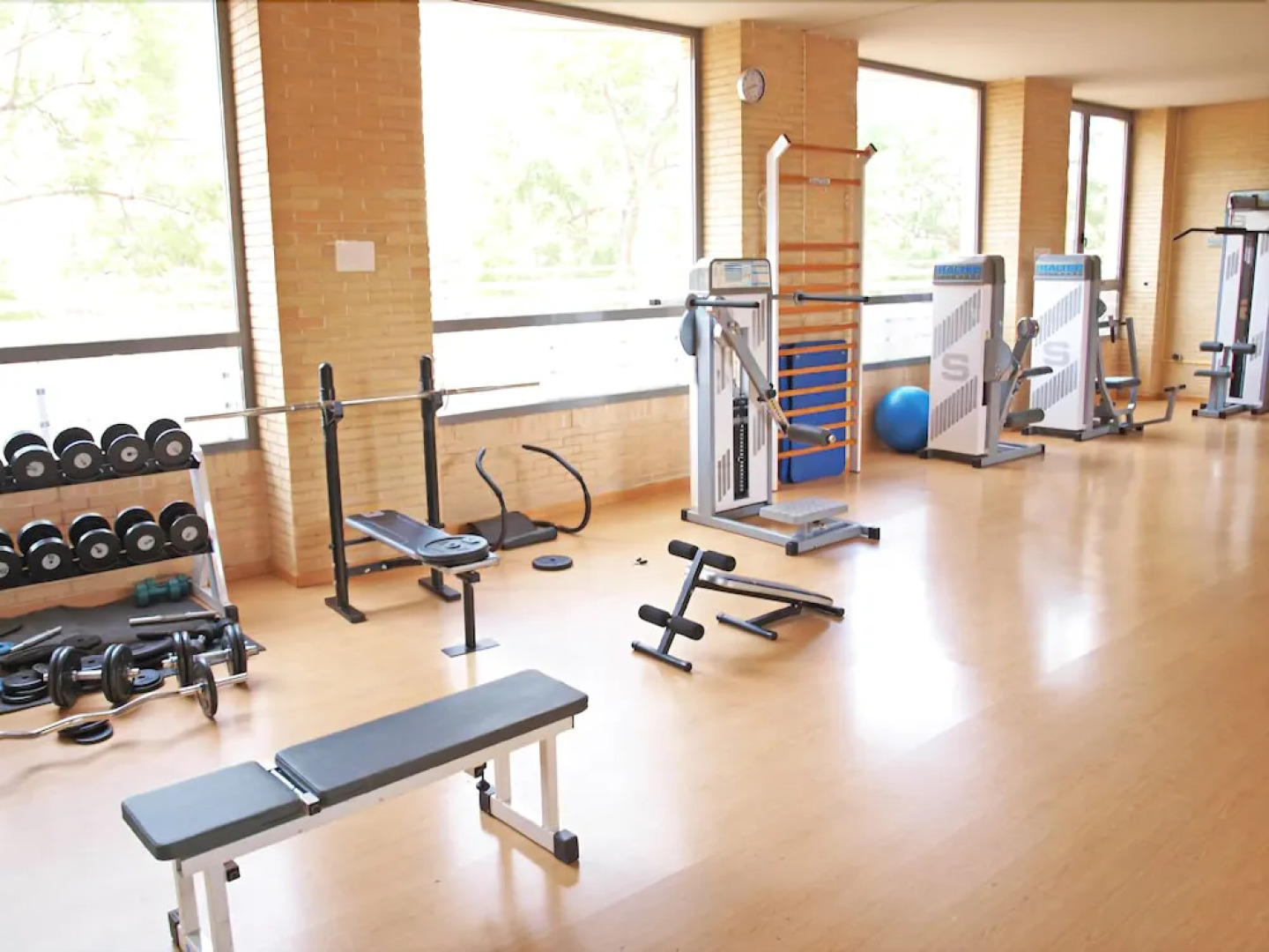 ApartUP Blue Opera View