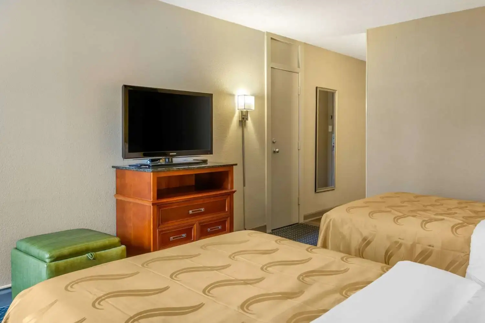 Quality Inn and Suites Apex Holly Springs