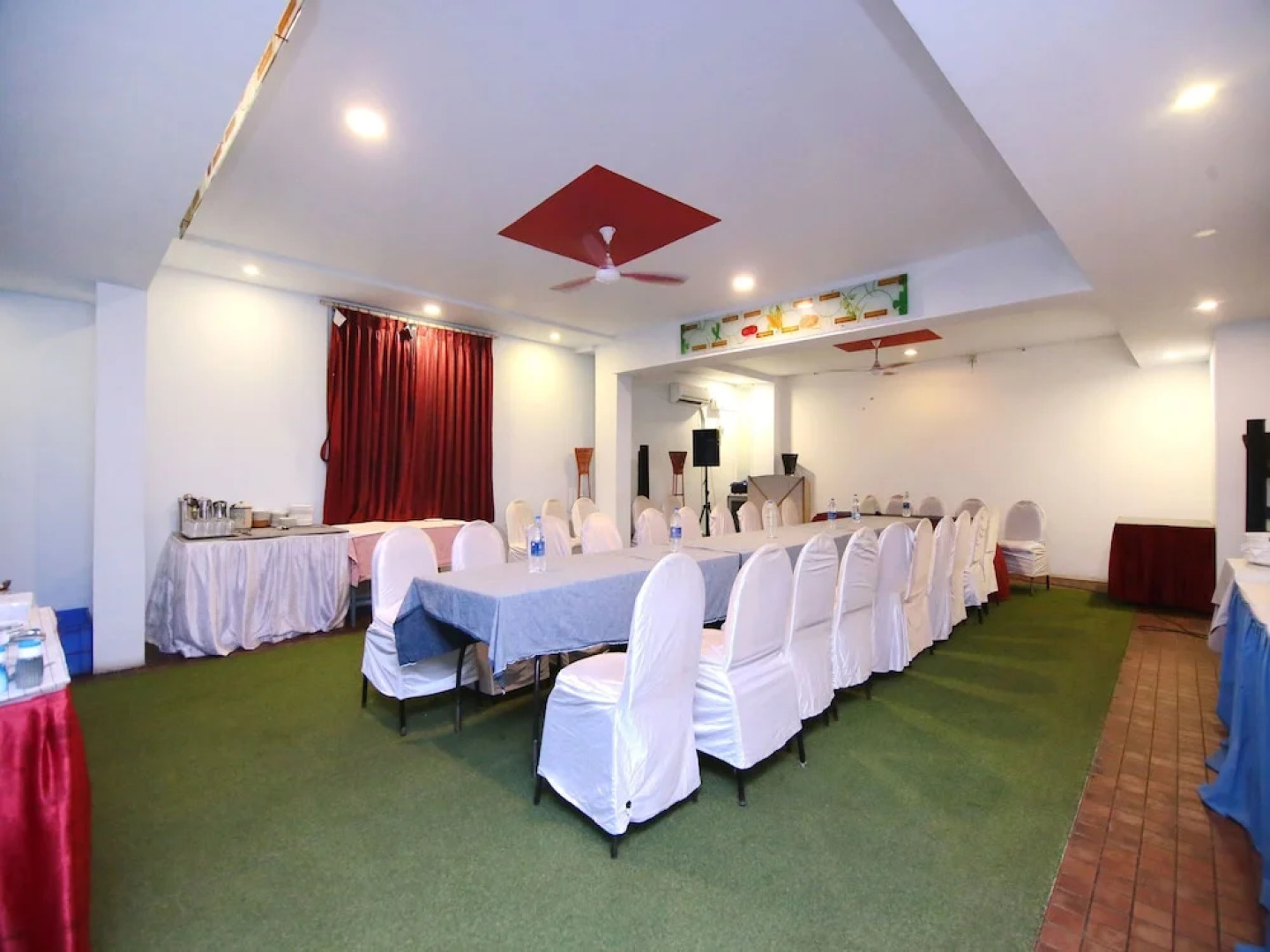 OYO 8780 Hotel Windsor Castle