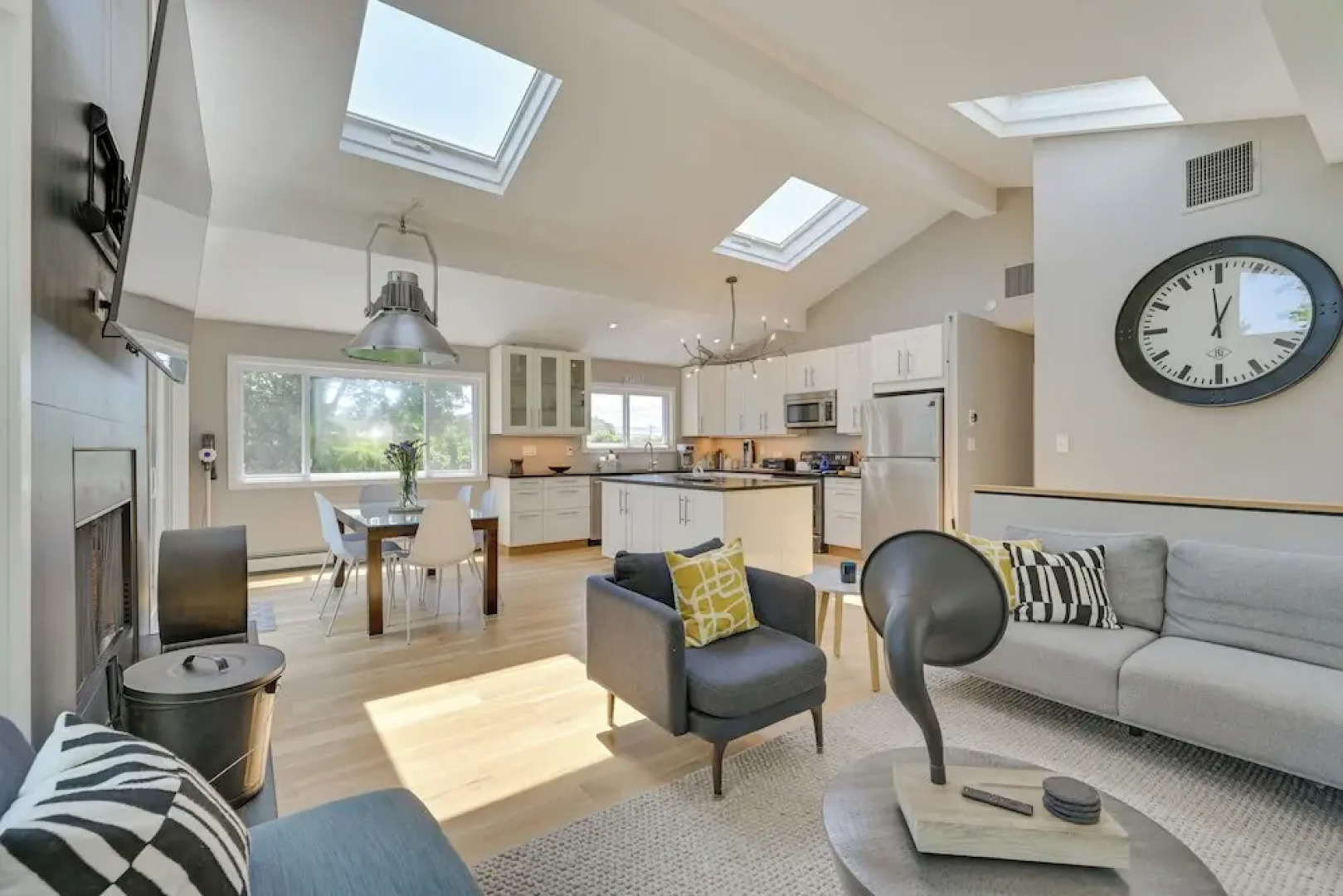 Alluring Hampton Bays Hideaway < 2 Mi to Beach!