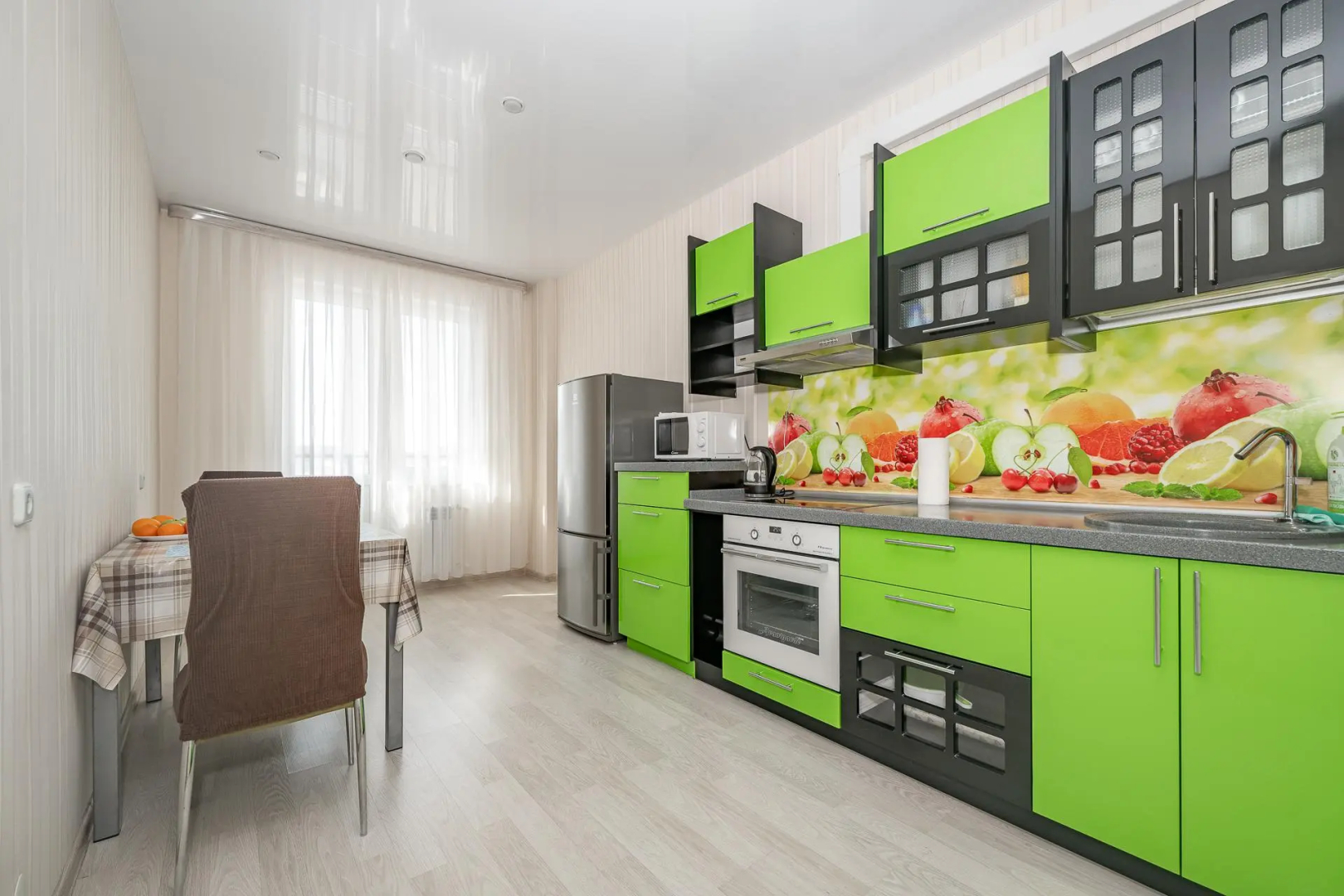 Илне Двухкомнатные квартиры на Республике 75А